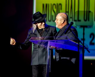 110818_4766-XL_billyjoelatmusicawards3_Mobile.jpg